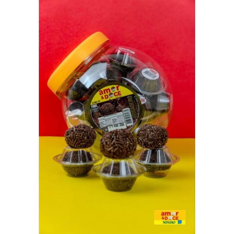 AMOR E DOCE BRIGADEIRO